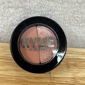 Kylie Jenner Cosmetics Matte Metallic Eye Shadow Kyshadow Duo CANDY K Pink